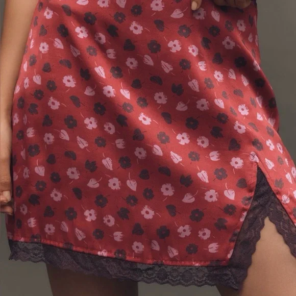 Anthropologie Maeve Lace Trim Mini Slip Skirt Red Floral 90’s Vibe Size Medium - Picture 3 of 11